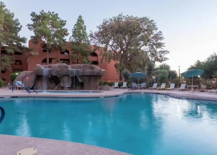 Cozy In A Gated Community With Pool Access *