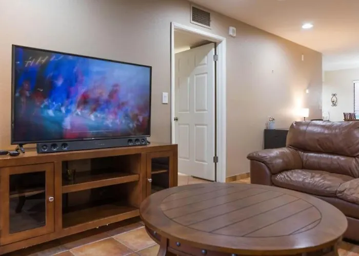 Cozy In A Gated Community With Pool Access Holiday home Phoenix