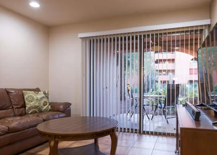 Cozy In A Gated Community With Pool Access *