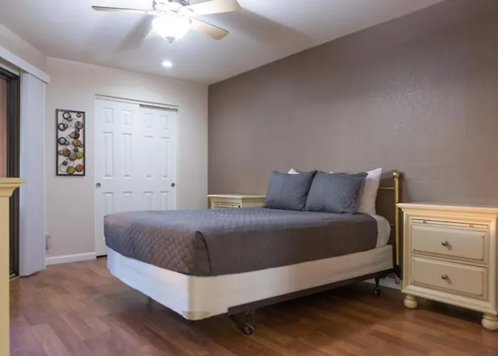 Holiday home Cozy In A Gated Community With Pool Access *