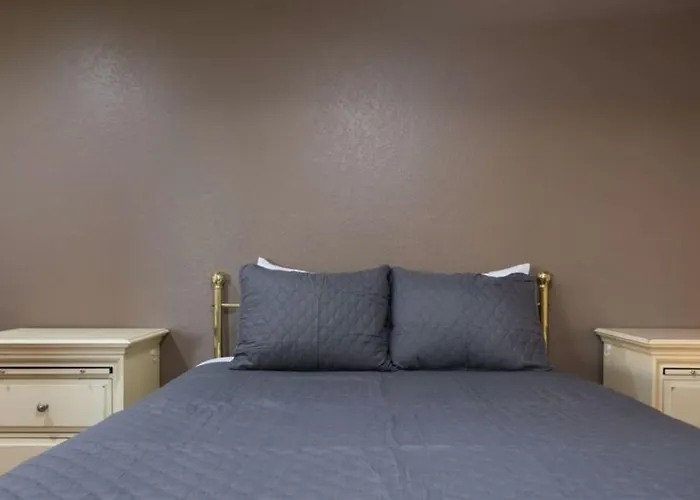 Cozy In A Gated Community With Pool Access * Phoenix