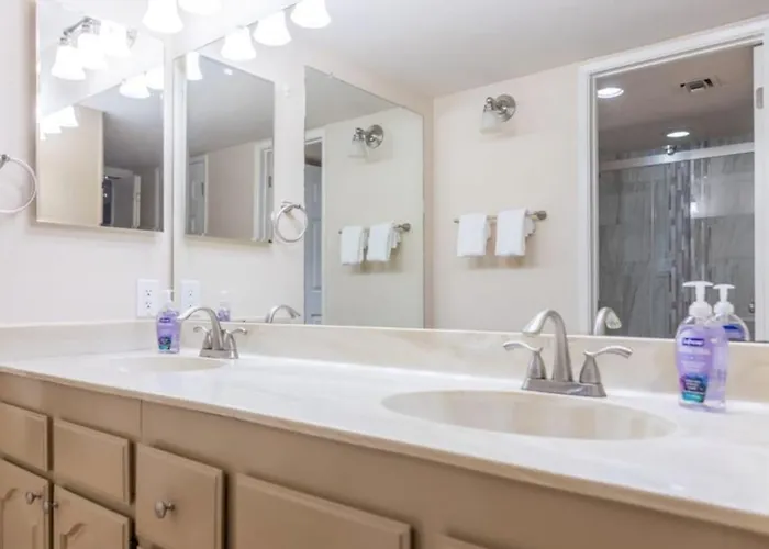 Cozy In A Gated Community With Pool Access Phoenix